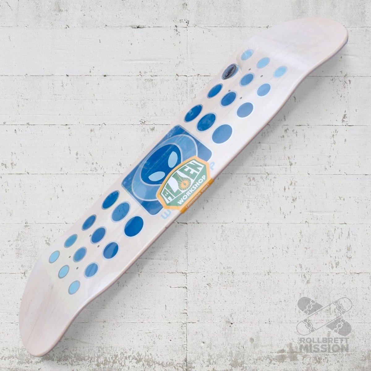 Alien Workshop Dot Fade White Wash creme Twintail 8.25" Deck - Skateboard - Decks - Rollbrett Mission
