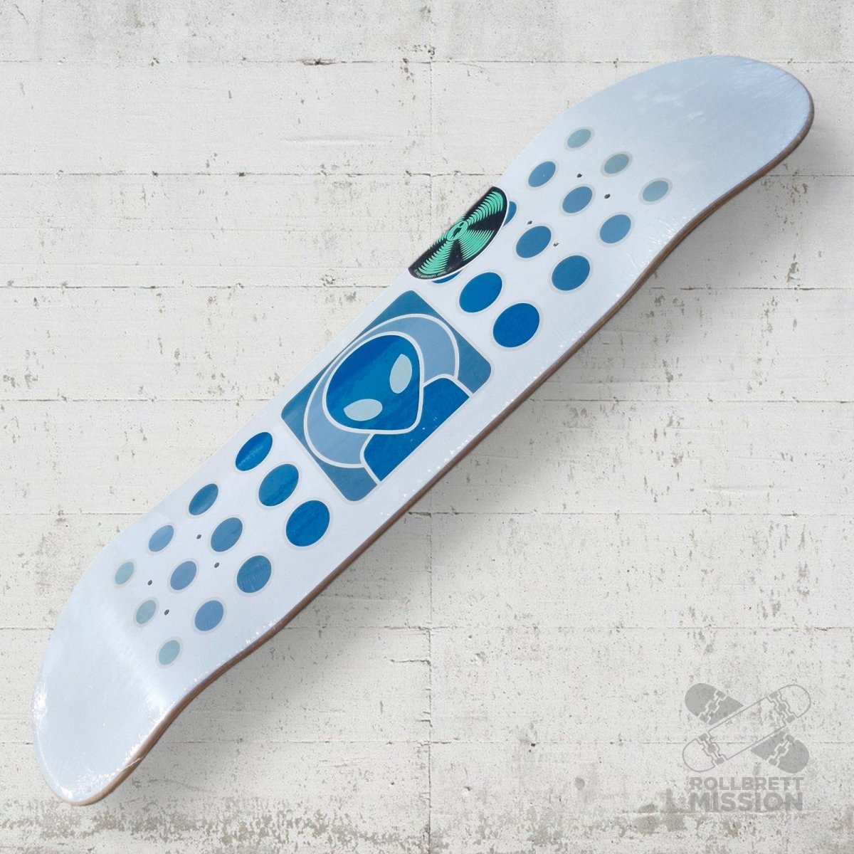 Alien Workshop Dot Fade White Wash Twintail 2.0 8.25" Deck - Skateboard - Decks - Rollbrett Mission