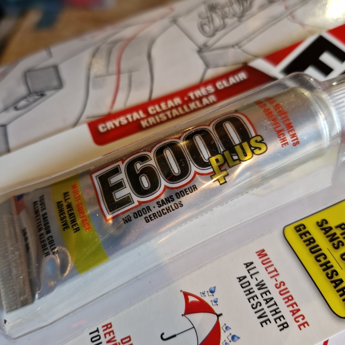 E6000 Plus Craft Glue clear 26.6 ml Tube Schuhreparatur Kleber transparent - Skateboard - Kleinteile - Rollbrett Mission