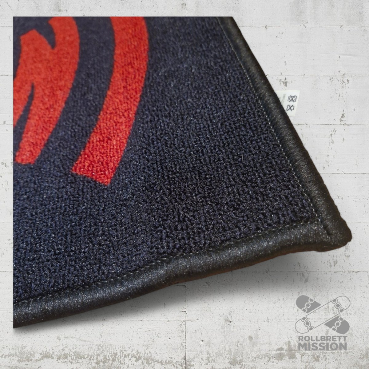 Independent Rug Teppich Fußabstreifer 92cm x 50cm eckig - Accessoires - Rollbrett Mission