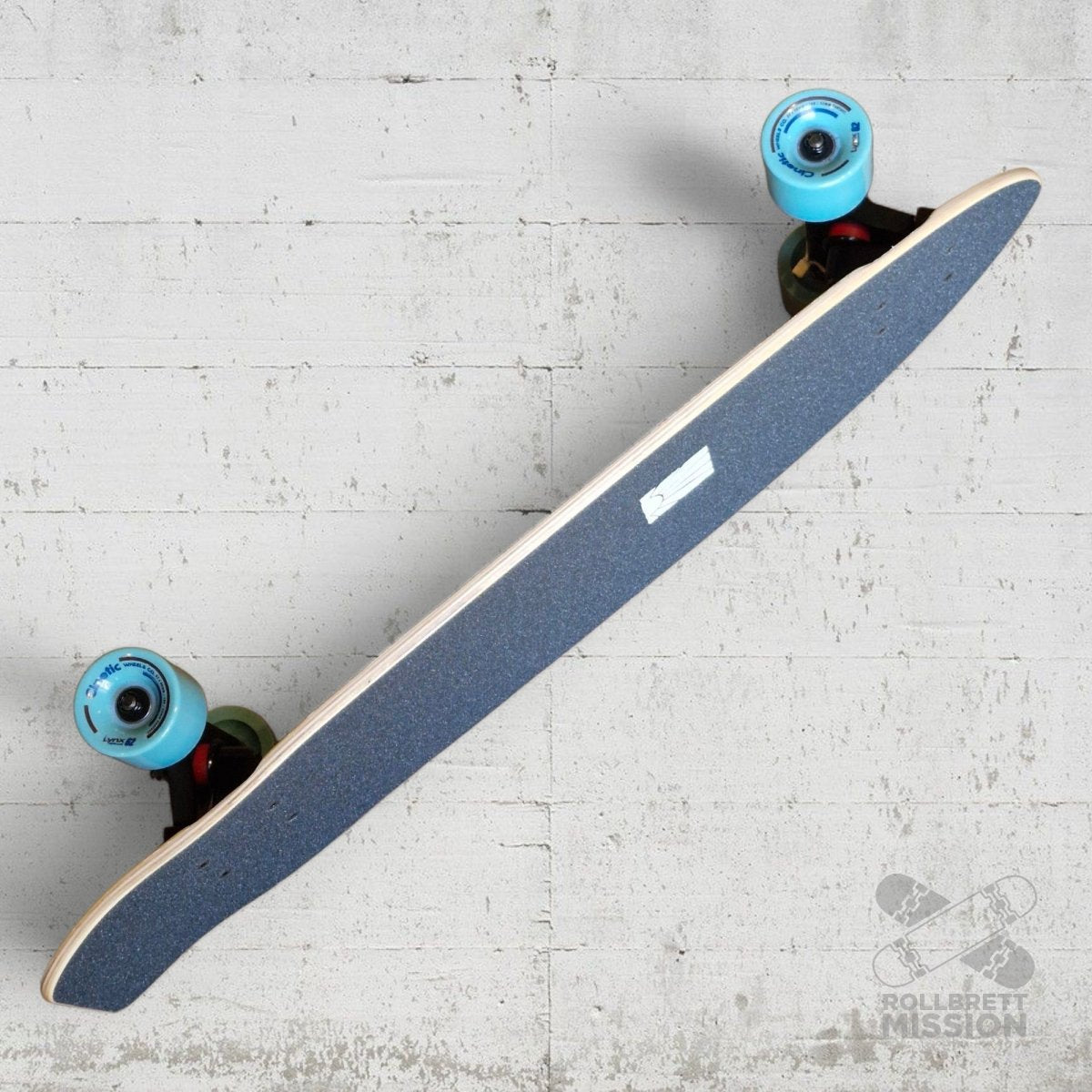 Long Island Essential 8.5" x 30" Complete Cruiser - Skateboards - Rollbrett Mission