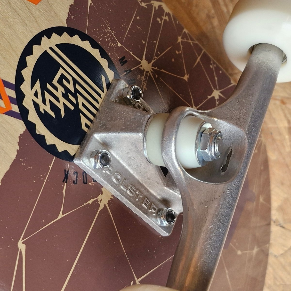 Mob Skateboards Airlines 8.25 Complete - Skateboards - Rollbrett Mission