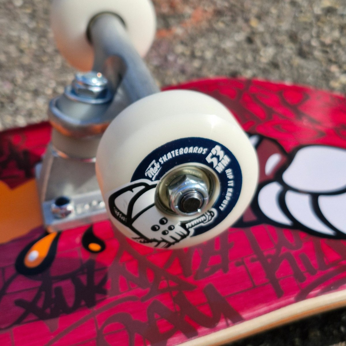 Mob Skateboards Toolbrush 8.0 Complete - Skateboards - Rollbrett Mission