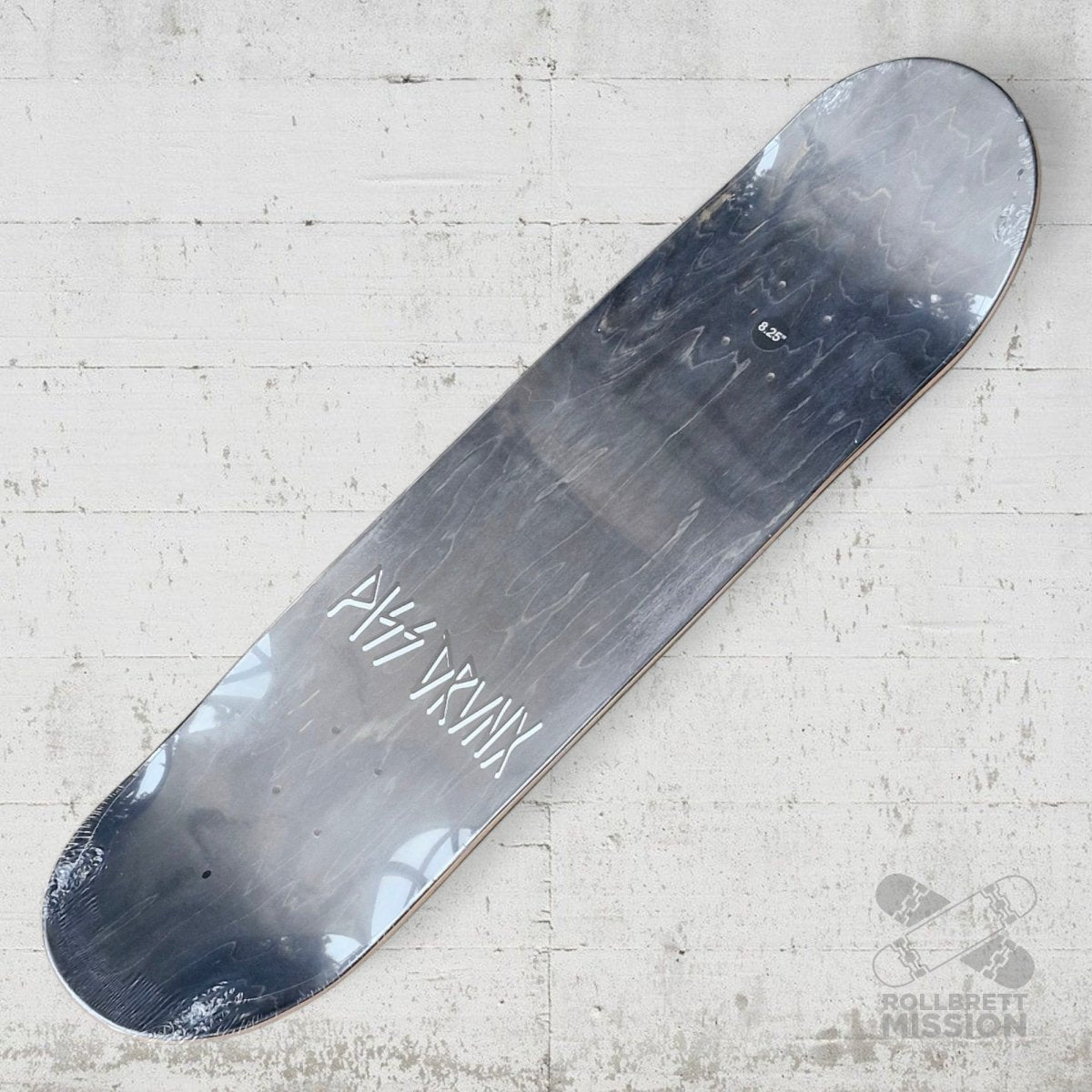 Pissdrunx Classix Elissa Steamer 8.25 Deck - Skateboard - Decks - Rollbrett Mission