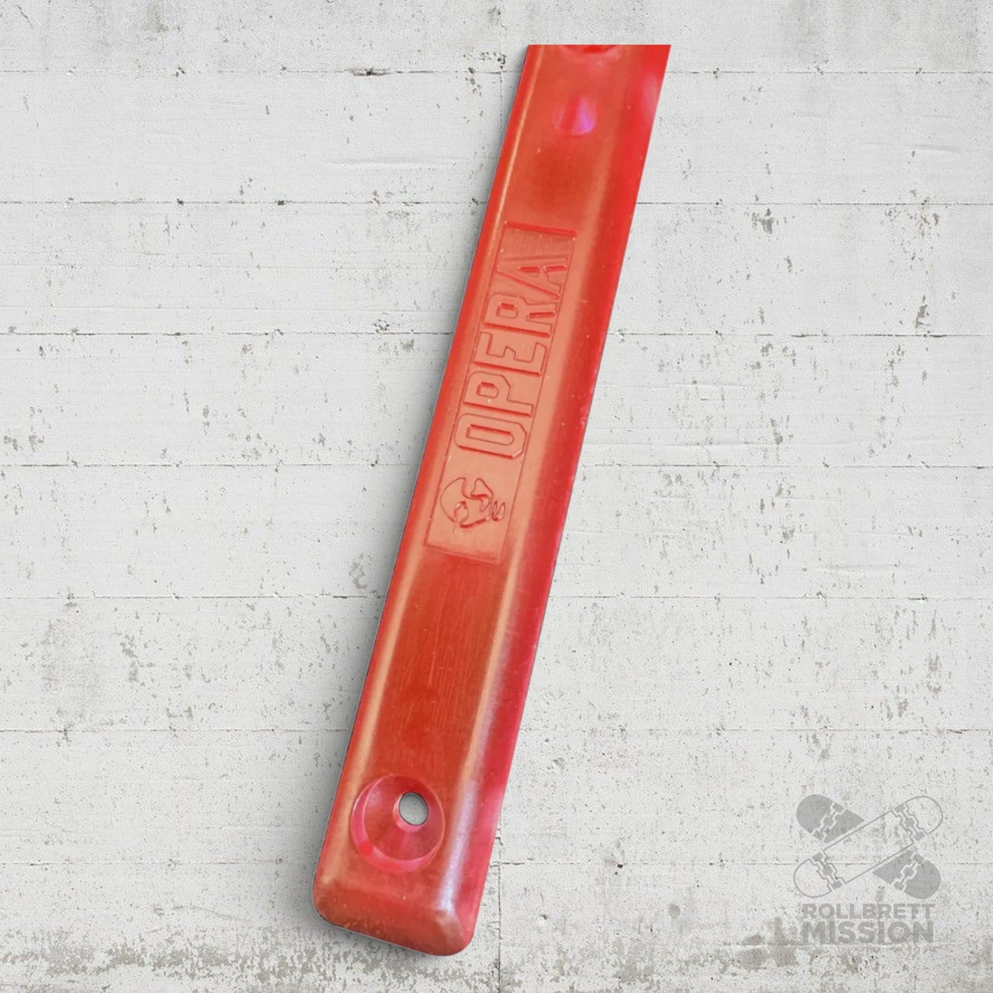 Opera Clear Rails red
