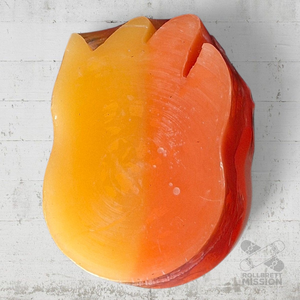 Spitfire Swirl Curb Wax - Rollbrett Mission