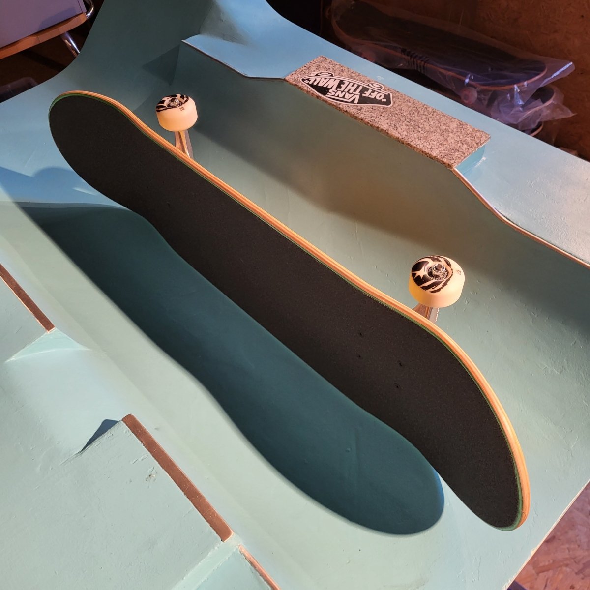 Foundation 3 Star Teal 8.12 Complete Skateboard - Skateboards - Rollbrett Mission