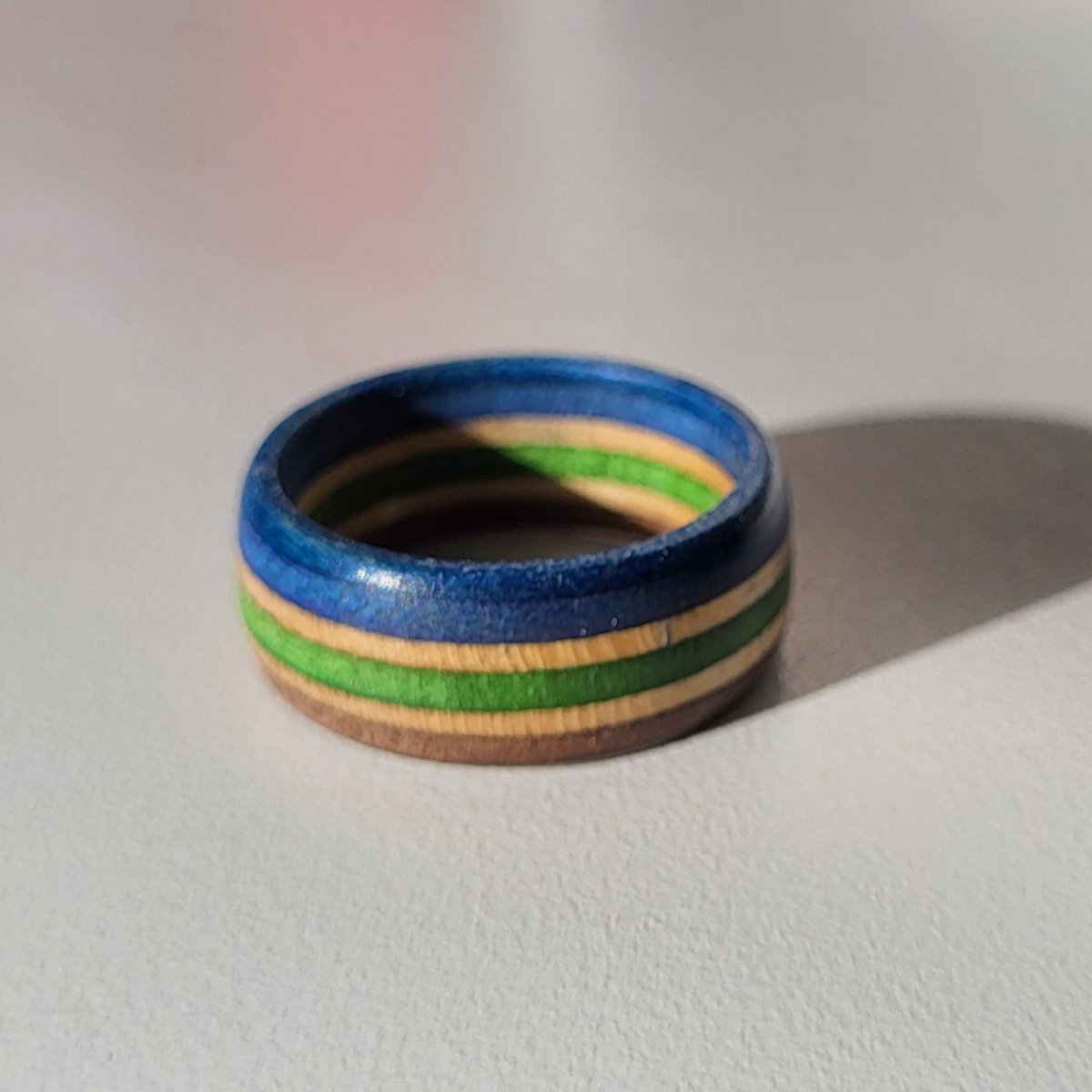 Hotsourkraut Skateboard-Holzring Recycling 18mm/57 V2 - Schmuck - Rollbrett Mission