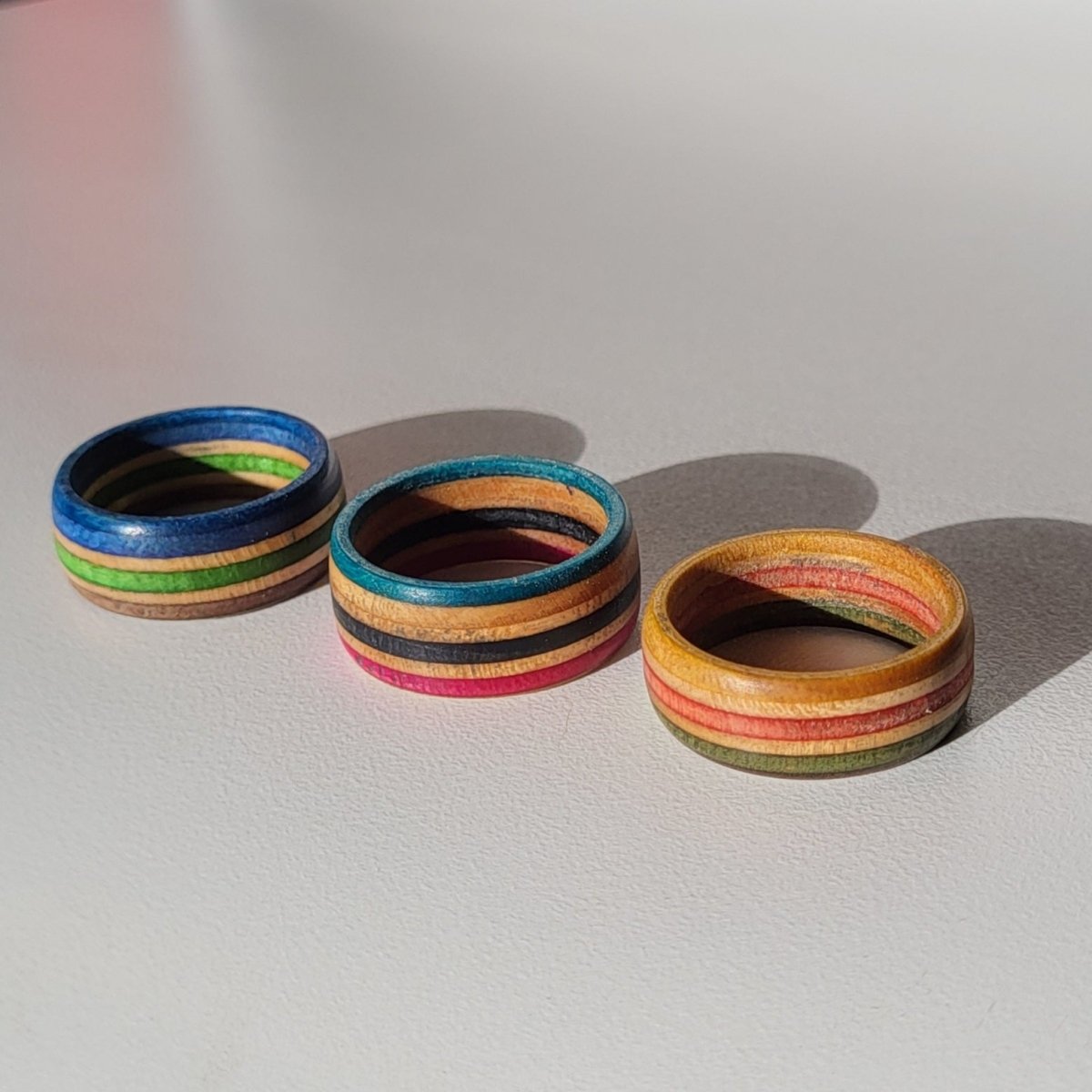 Hotsourkraut Skateboard-Holzring Recycling 18mm/57 V2 - Schmuck - Rollbrett Mission