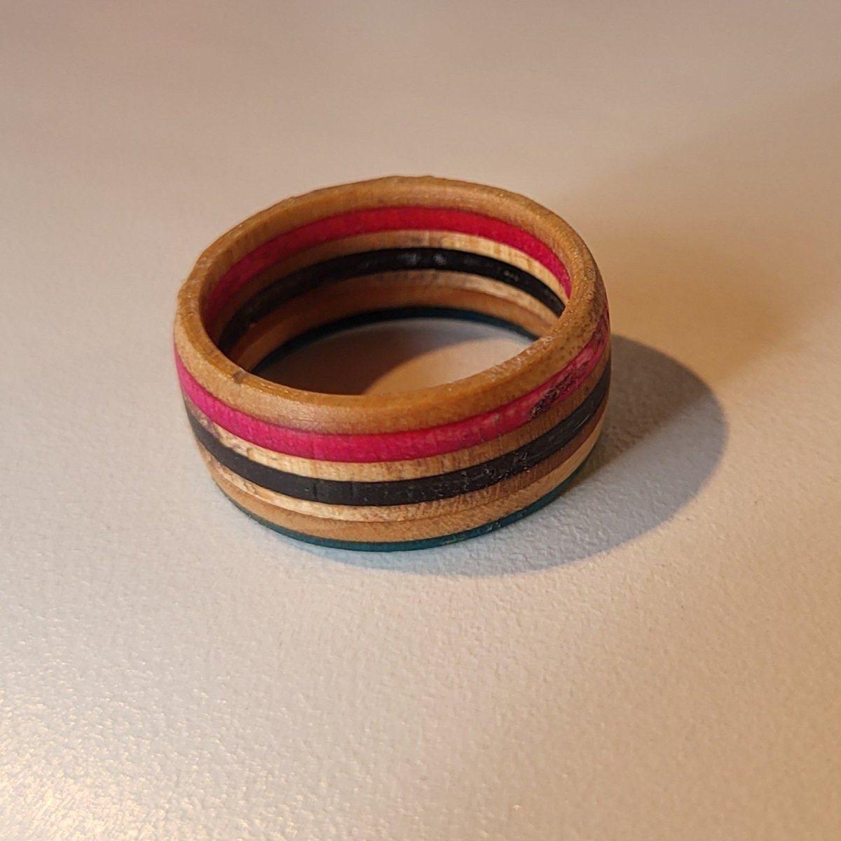 Hotsourkraut Skateboard-Holzring Recycling 19mm/59 V2 - Schmuck - Rollbrett Mission