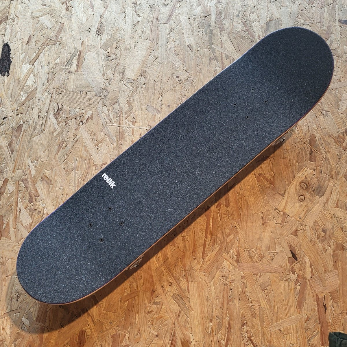 Rellik Easy 8.0" Complete Skateboard - Skateboards - Rollbrett Mission