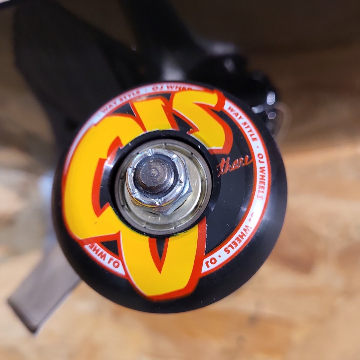Santa Cruz Classic Dot 8.0 Full Complete Skateboard - Skateboards - Rollbrett Mission