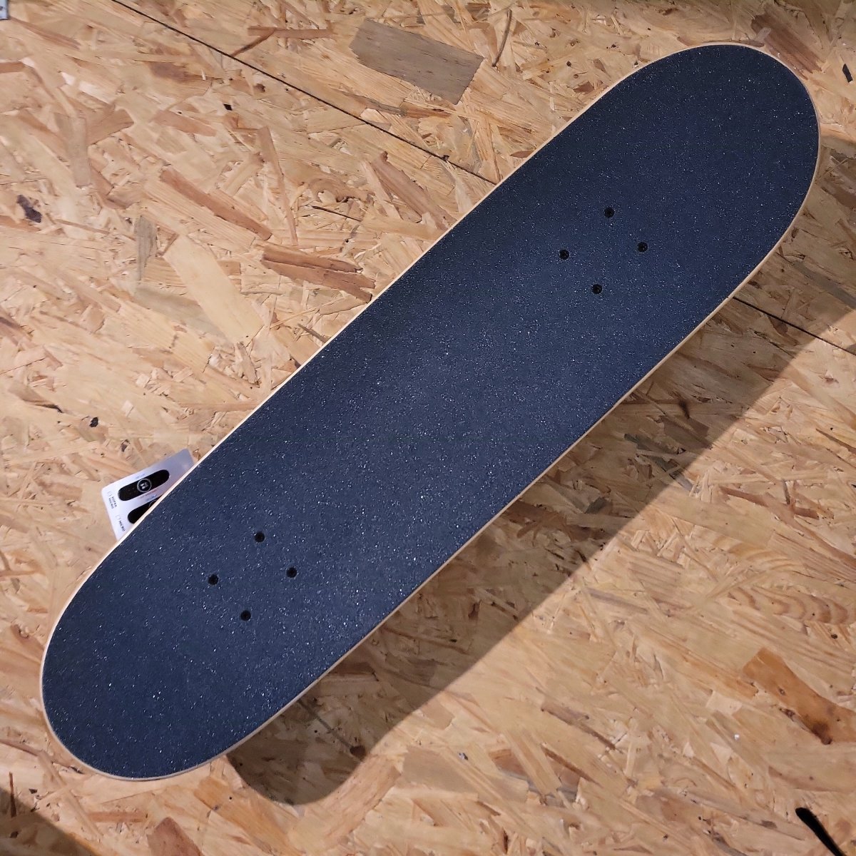 Santa Cruz Screaming Hand 8.25 Large Complete Skateboard - Skateboards - Rollbrett Mission