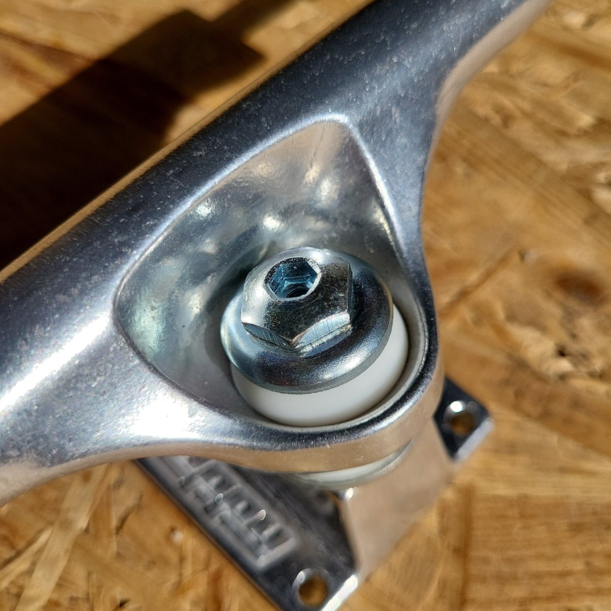 Slappy Truck 8.50 ST1 Inverted Hollow Polished - Skateboard-Achsen - Rollbrett Mission