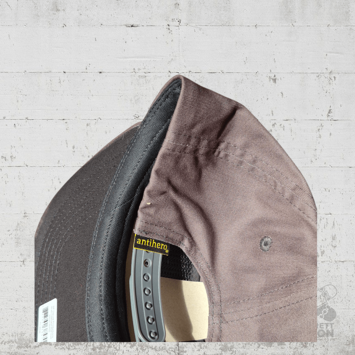 Anti Hero Snapback Cap Vampigeon charcoal - Kopfbekleidung & - tücher - Rollbrett Mission