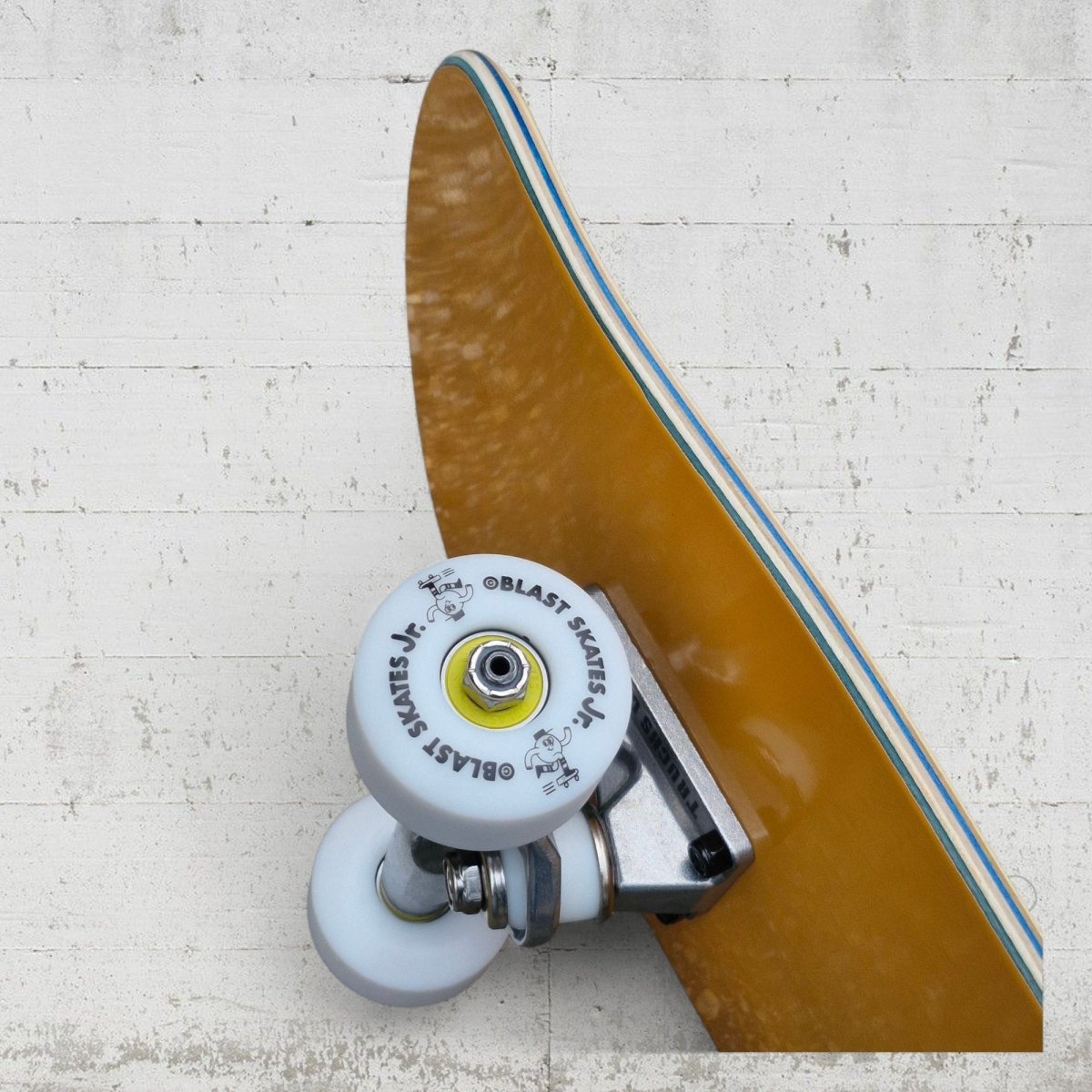 Blast Skates Jr Mini Pops 7.5 Complete Skateboard - Skateboards - Rollbrett Mission