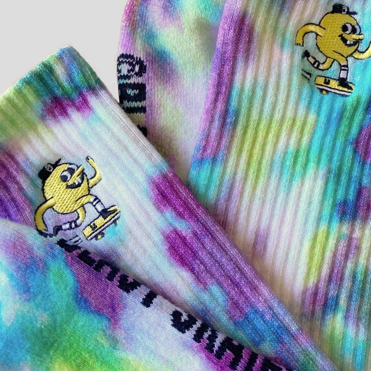 Blast Skates Socken Embroidered Socks tie dye - Socken - Rollbrett Mission