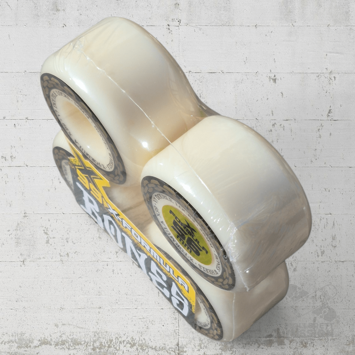 Bones X - Formula 99A 56mm Double Lock V7 Shape Annuals Wheels - Skateboard - Rollen - Rollbrett Mission