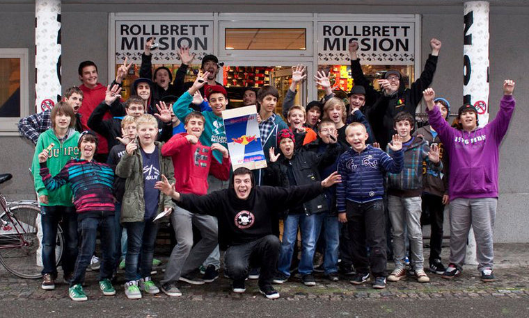 Rollbrett Mission Skateboard Shop Fans