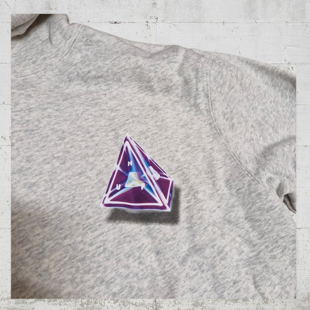 HUF Hoodie Tesseract Triangle athletic heather grey - Shirts & Tops - Rollbrett Mission
