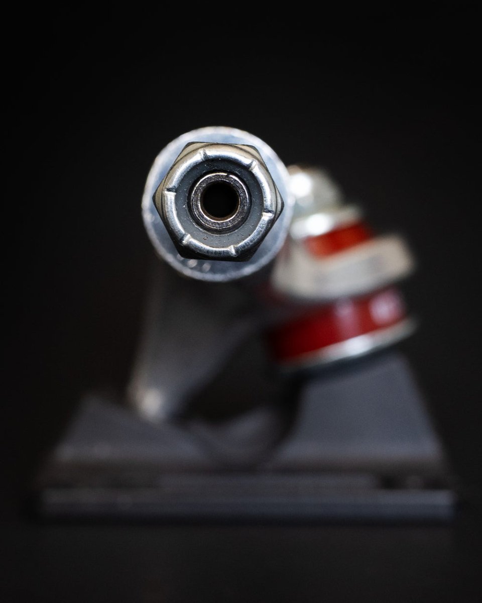 Independent Stage 4 Hollow 166 Truck silver ano black - Skateboard - Achsen - Rollbrett Mission