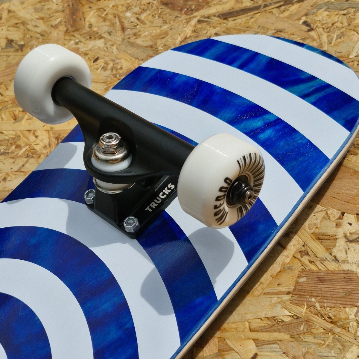 Inpeddo Circles Short & Wide 7.75" Kids Complete Skateboard - Skateboards - Rollbrett Mission