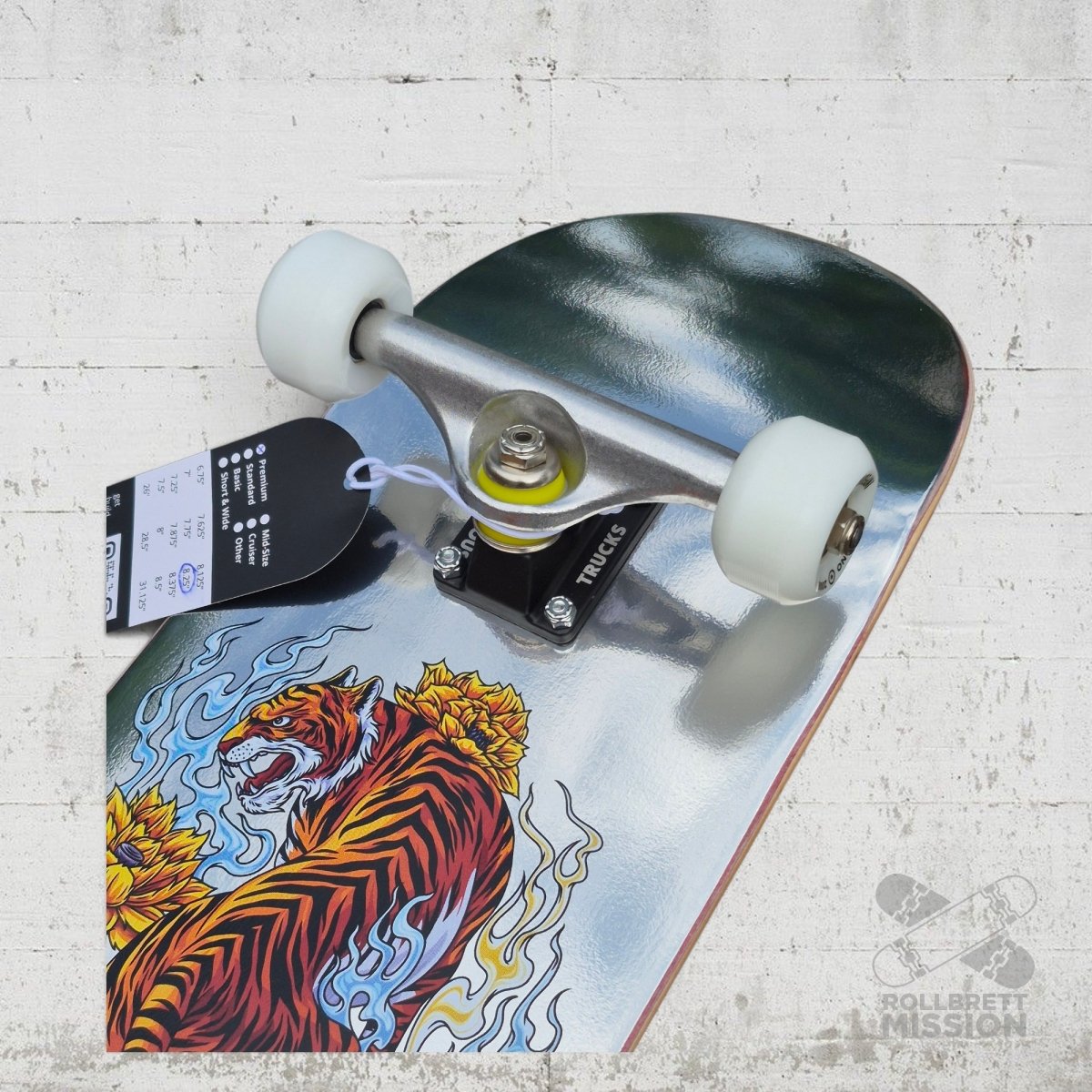 Inpeddo Tiger Silver Premium 8.25" Complete Skateboard - Skateboards - Rollbrett Mission