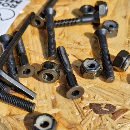 Montageschrauben 1 1/4" Inbus Bolts - Skateboard - Kleinteile - Rollbrett Mission