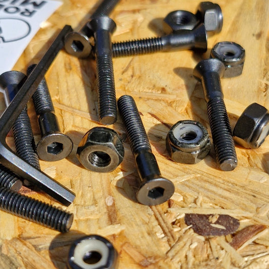Montageschrauben 1 1/4" Inbus Bolts - Skateboard - Kleinteile - Rollbrett Mission