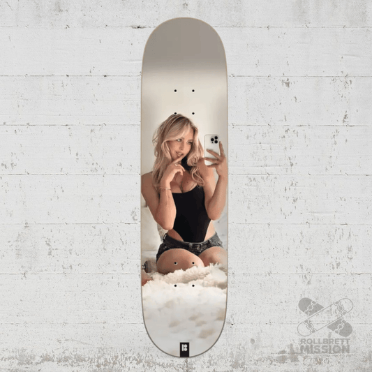 Plan B Surf Sterre Selfie 8.25 Deck - Skateboard - Decks - Rollbrett Mission