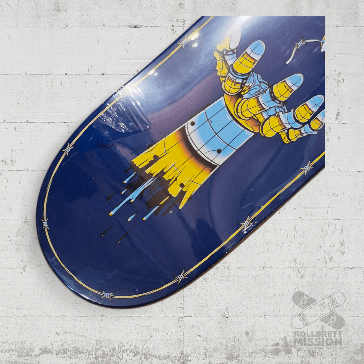 Real Team Synthetic Peace 8.5 Deck - Skateboard - Decks - Rollbrett Mission