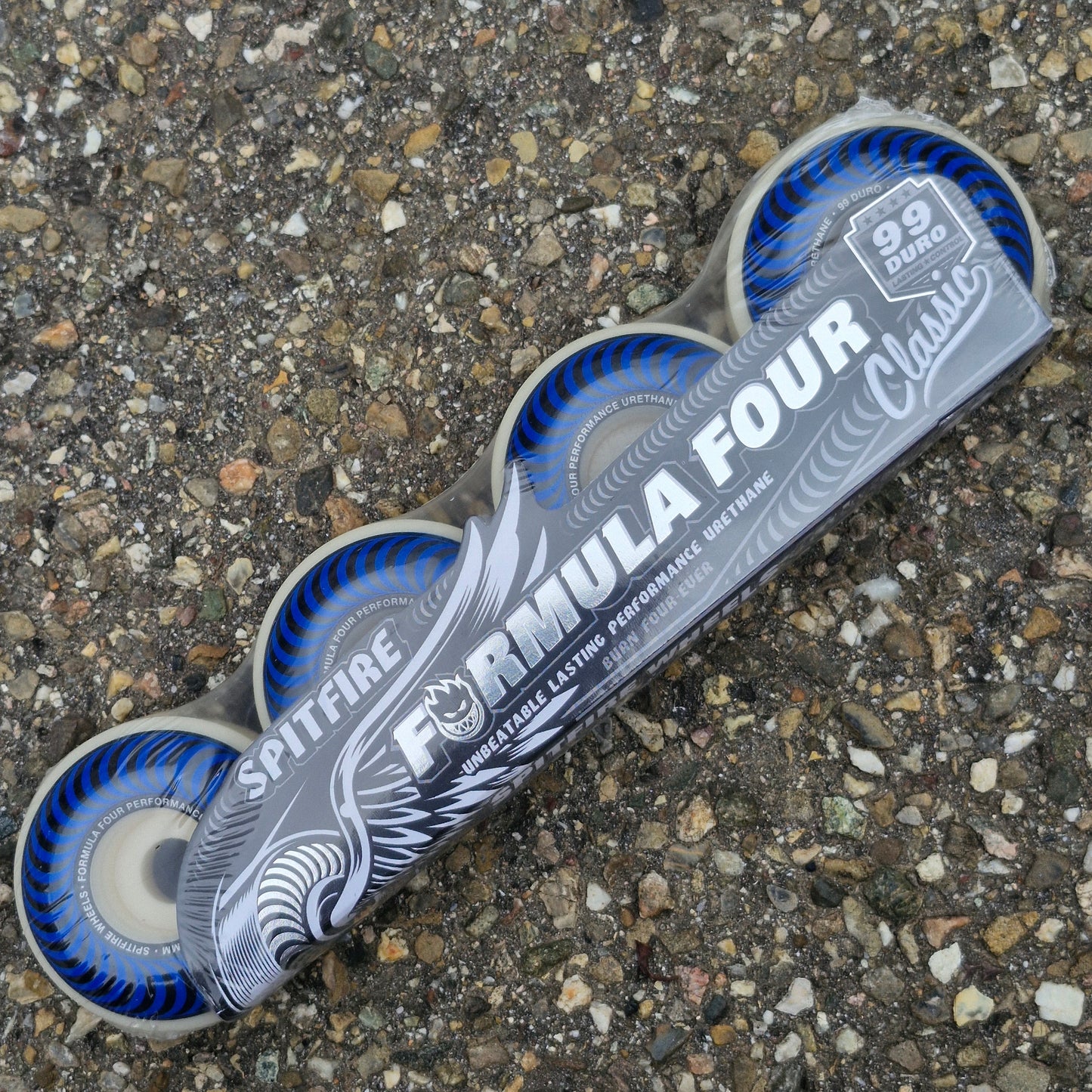 Spitfire F4 56mm 99A Classic blue Wheels