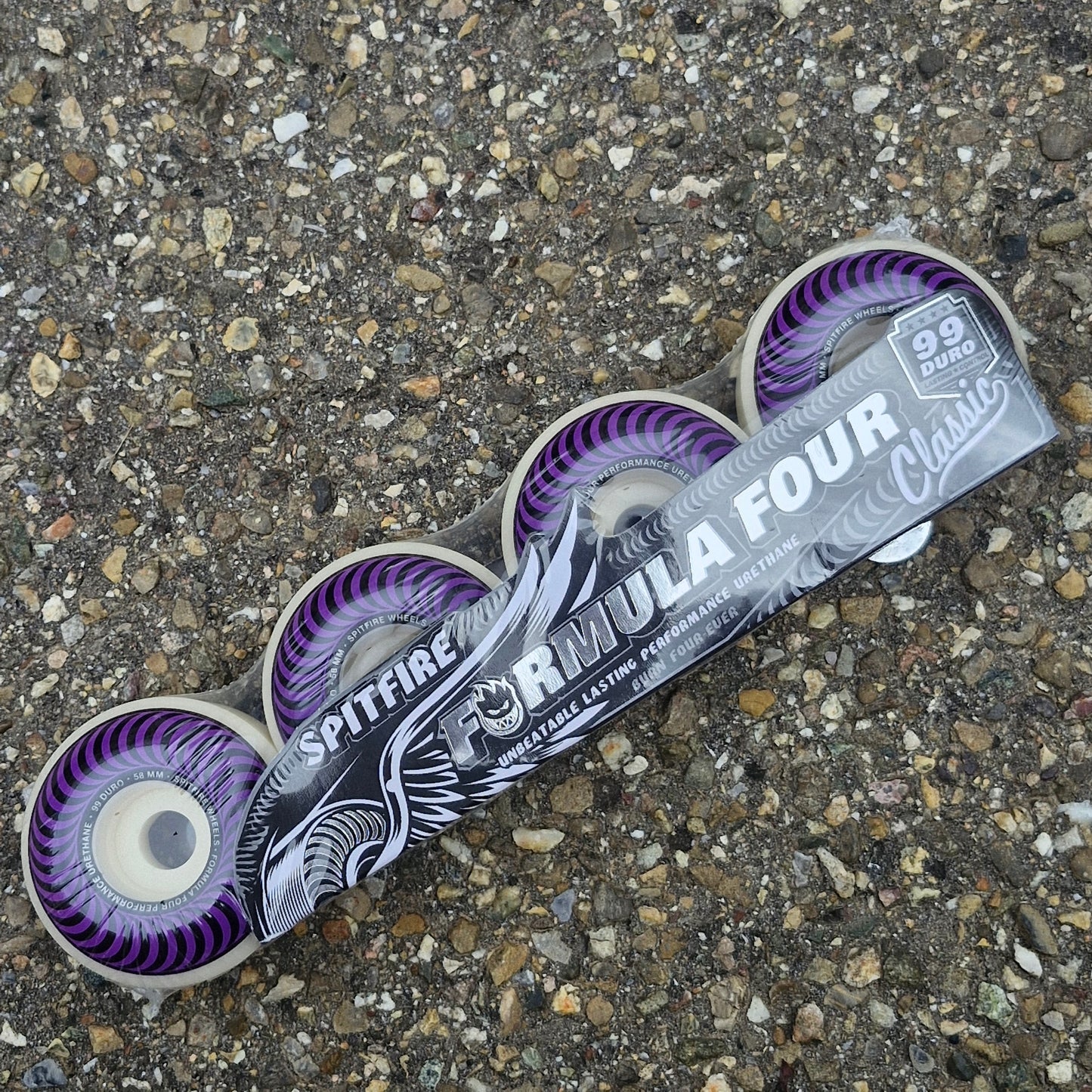 Spitfire F4 58mm 99A Classic purple Wheels