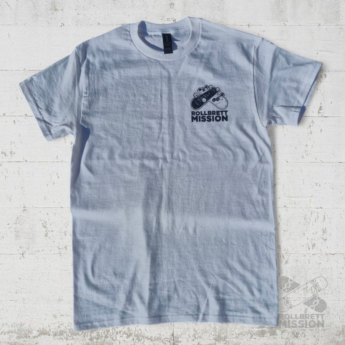Rollbrett Mission 3D Mini Logo T-Shirt weiß - Shirts & Tops - Rollbrett Mission