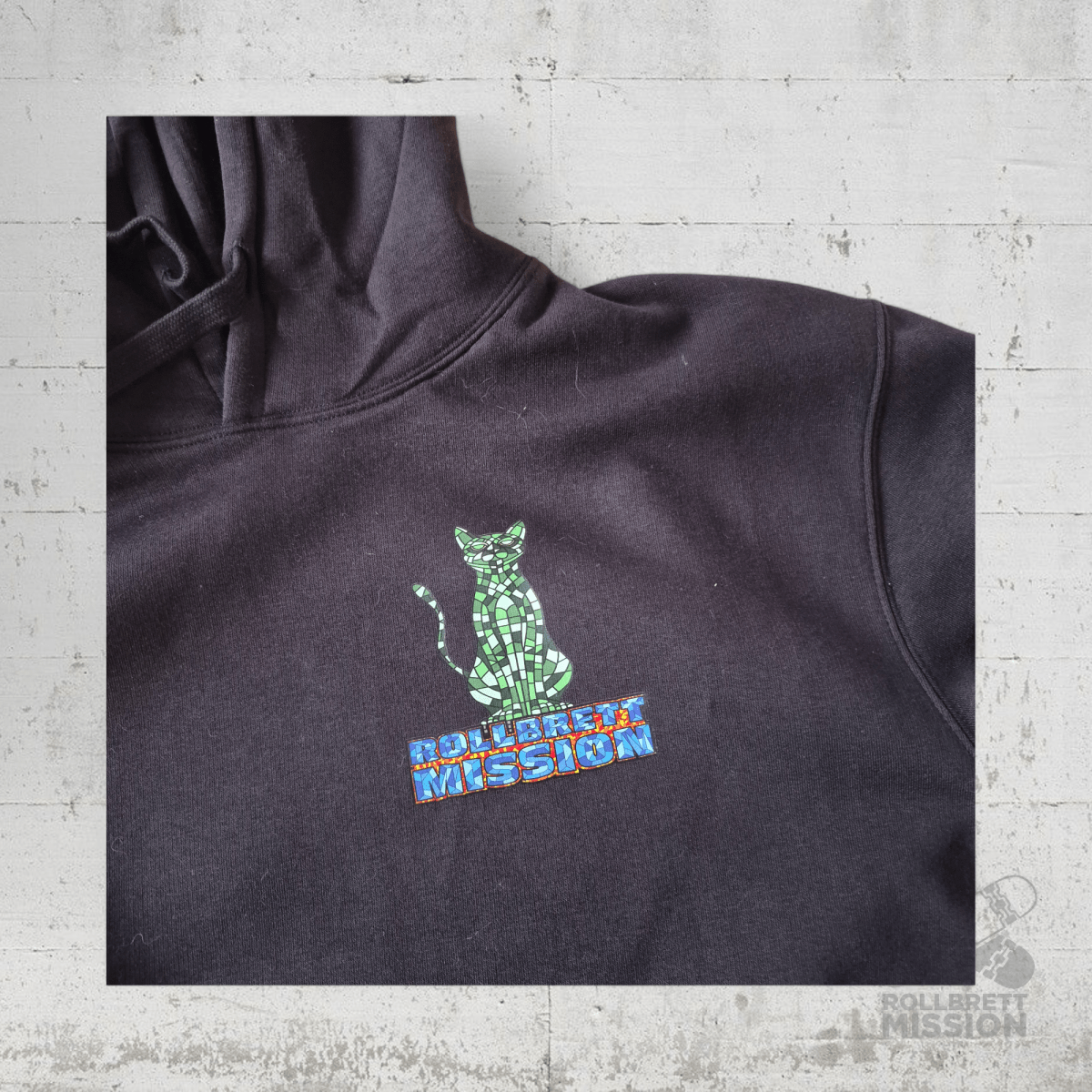 Rollbrett Mission Mosaik Katze Hoodie schwarz - Shirts & Tops - Rollbrett Mission
