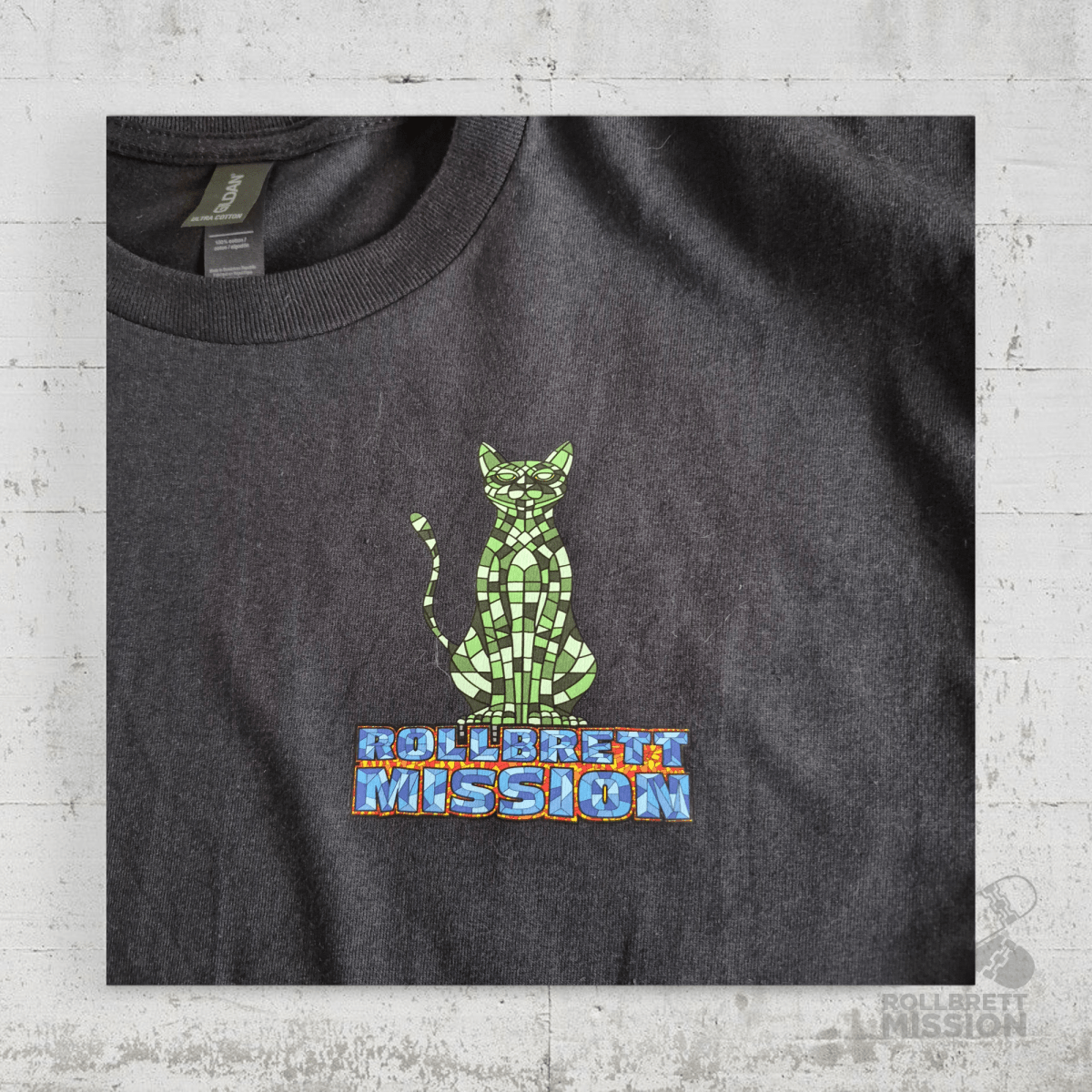 Rollbrett Mission Mosaik Katze T-Shirt schwarz - Rollbrett Mission