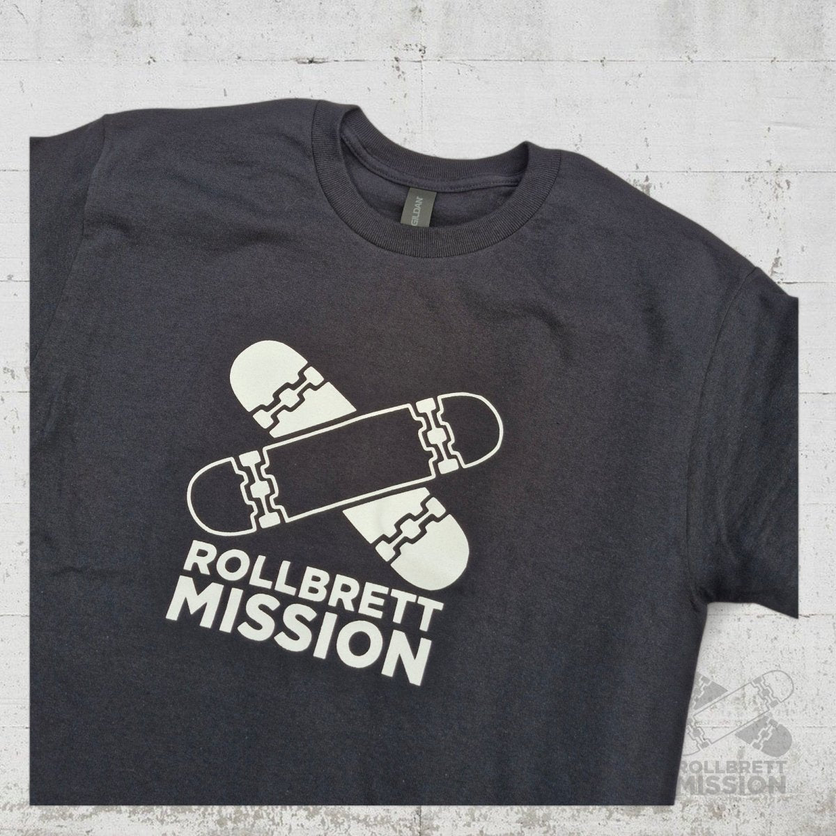 Rollbrett Mission T-Shirt Classic Logo schwarz - Rollbrett Mission