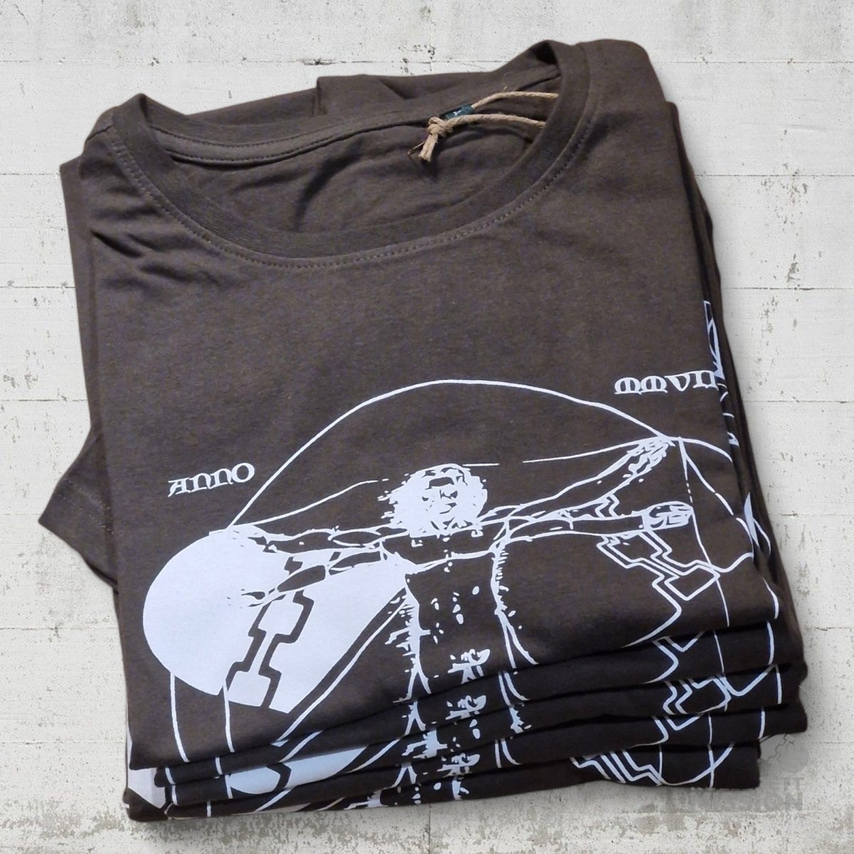 Rollbrett Mission Vitruvian Organic T-Shirt olivgrün - Shirts & Tops - Rollbrett Mission