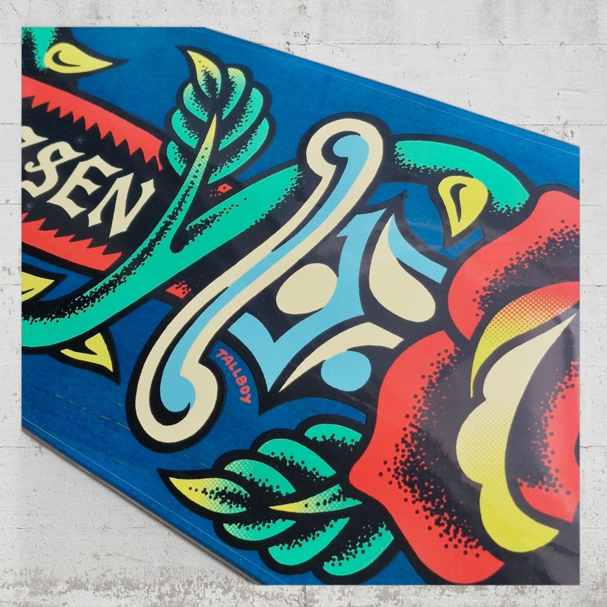 Santa Cruz Dressen Dagger 8.7" Twin Shaped Deck blue - Skateboard - Decks - Rollbrett Mission