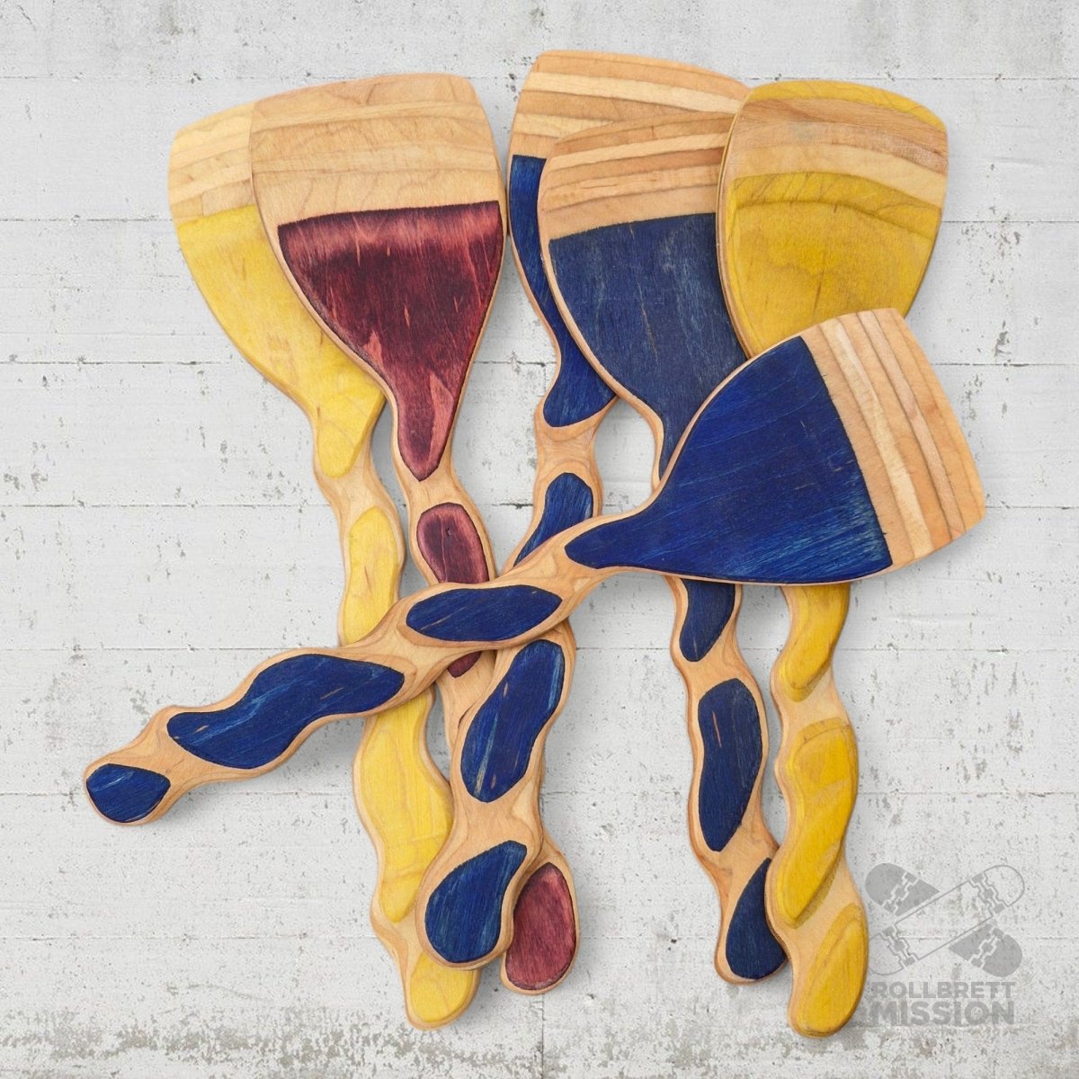 Skateback Pfannenwender Upcycling aus Skateboard - Schmuck - Rollbrett Mission