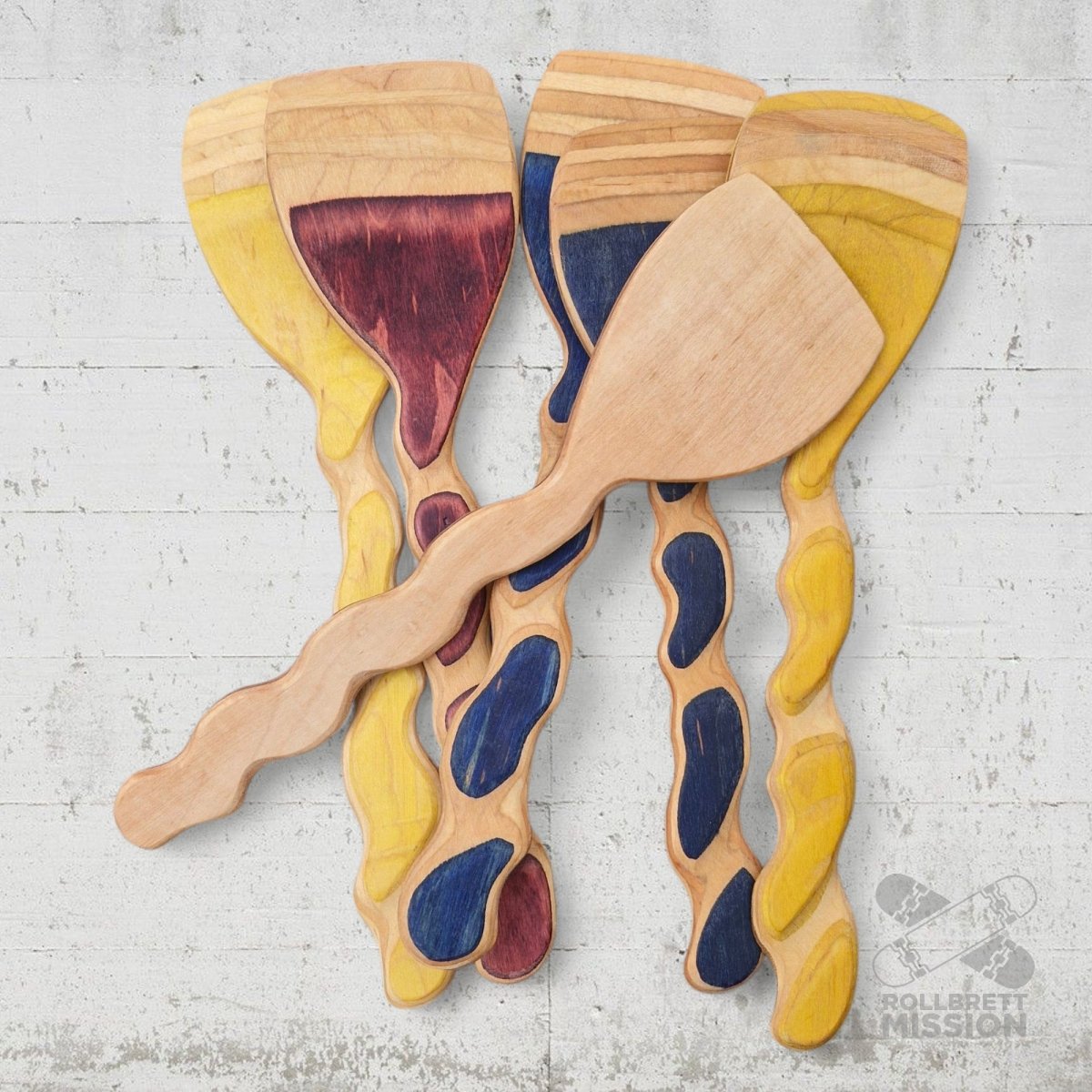 Skateback Pfannenwender Upcycling aus Skateboard - Schmuck - Rollbrett Mission