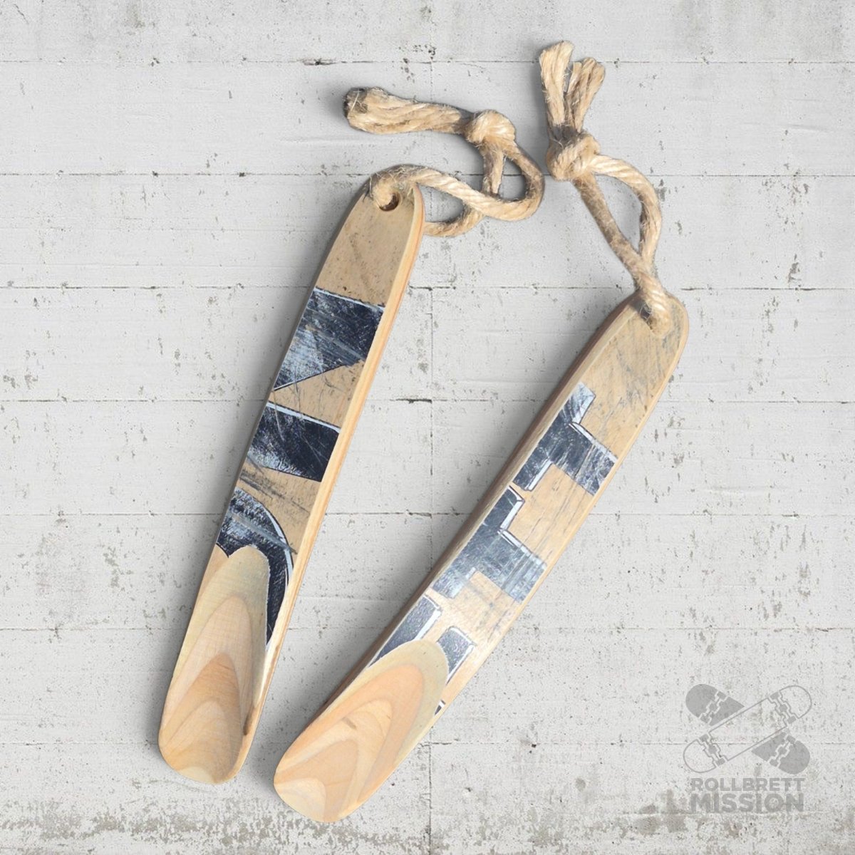Skateback x Rollbrett Mission Upcycling Schuhlöffel SMALL Skateboard Schuhanzieher - Schmuck - Rollbrett Mission