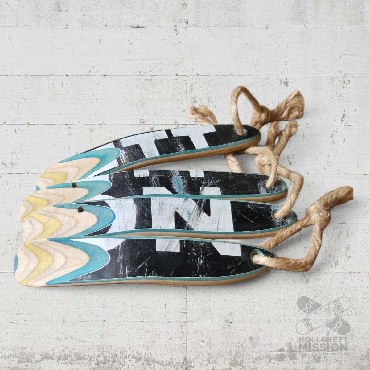 Skateback x Rollbrett Mission Upcycling Schuhlöffel Skateboard Schuhanzieher - Schmuck - Rollbrett Mission
