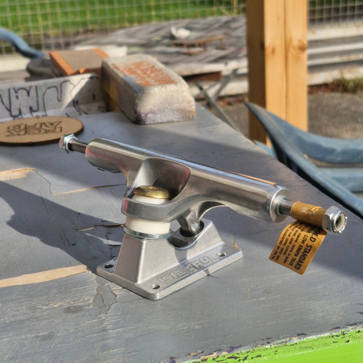 Slappy Truck 8.5 Ultra Low Inverted Hollow polished - Skateboard - Achsen - Rollbrett Mission