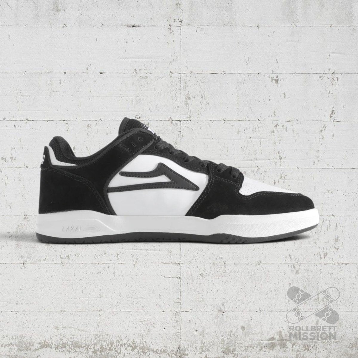 Telford Low Skateshoe black white suede - Skateboard - Schuhe - Rollbrett Mission