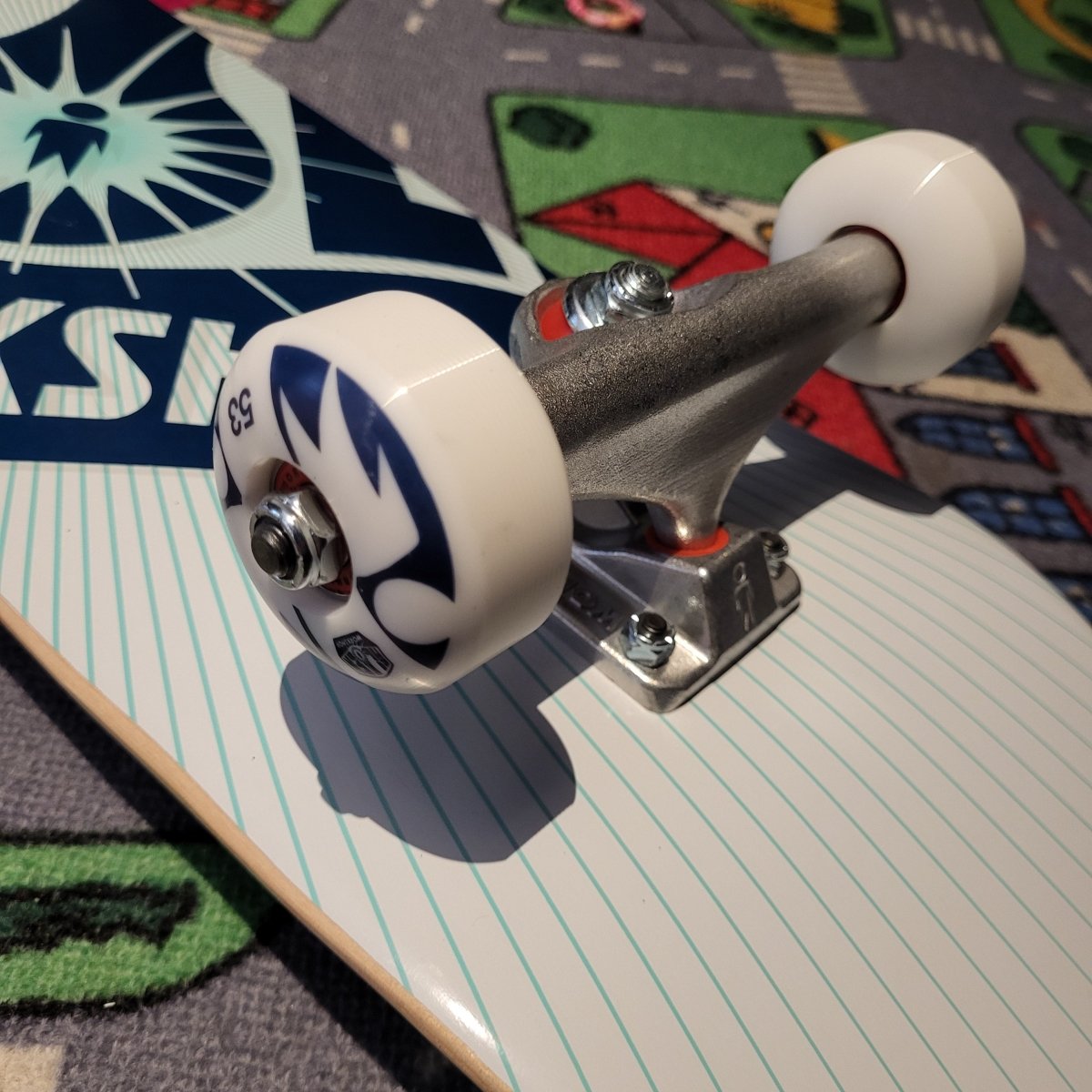 Alien Workshop Burst 7.75 Complete Skateboard - Skateboards - Rollbrett Mission