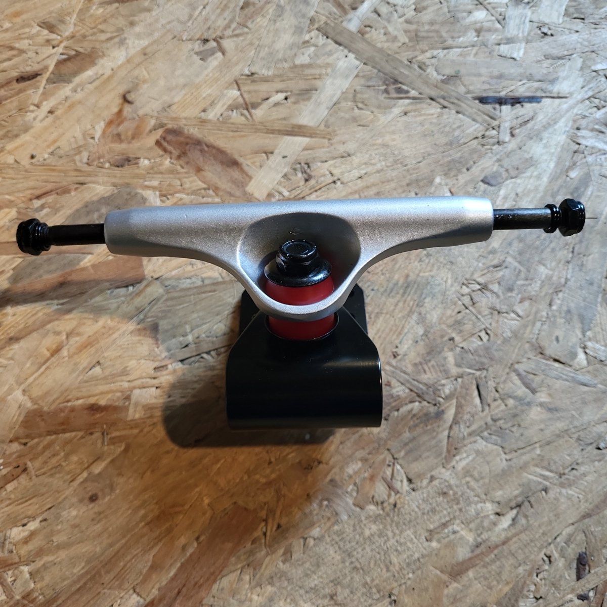 Avenue Gen2 8.25" Suspension Truck - Skateboard-Achsen - Rollbrett Mission