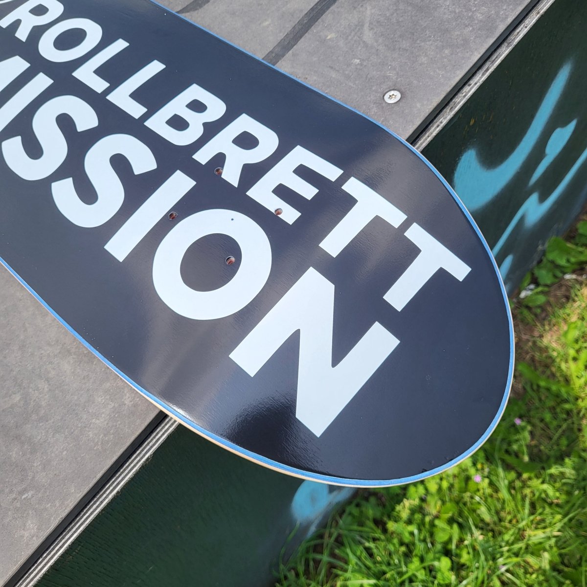Rollbrett Mission Black Pool Cruiser Deck 9.0" - Skateboard-Decks - Rollbrett Mission