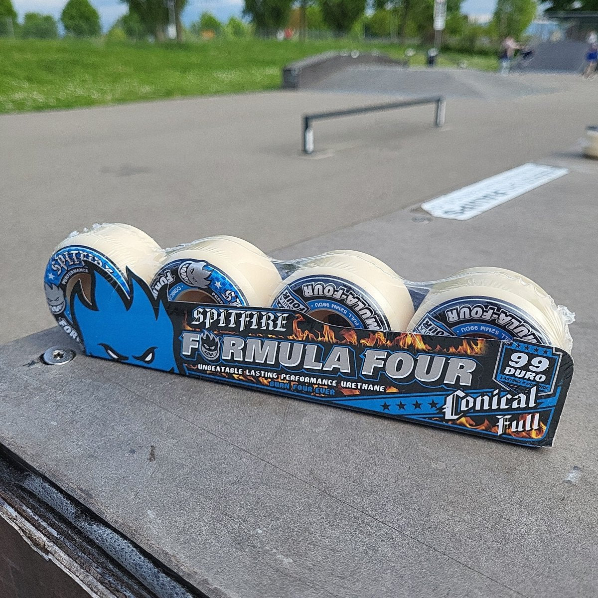 Spitfire F4 Conical Full 52mm 99A Wheels - Skateboard - Rollen - Rollbrett Mission